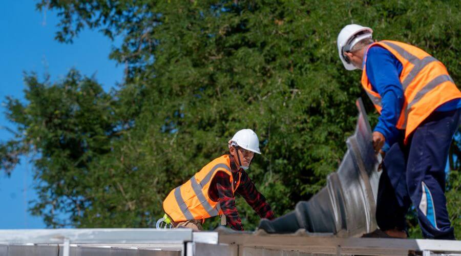 Professional gutter cleaning in Falkville, AL